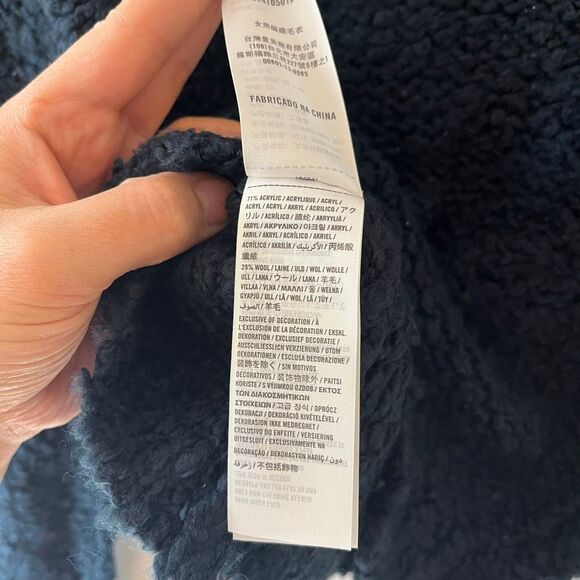 Abercrombie & Fitch chunky knit boucle knit Blue Sweater NWT XS winter sweater h - Picture 8 of 8